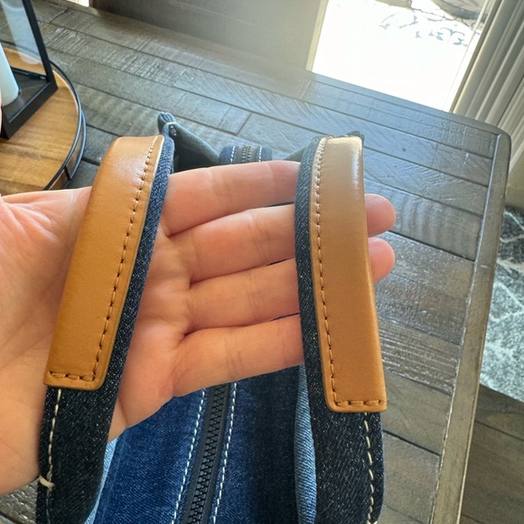 Marc Jacobs The Denim Medium Tote Bag, NWT - Picture 9 of 13